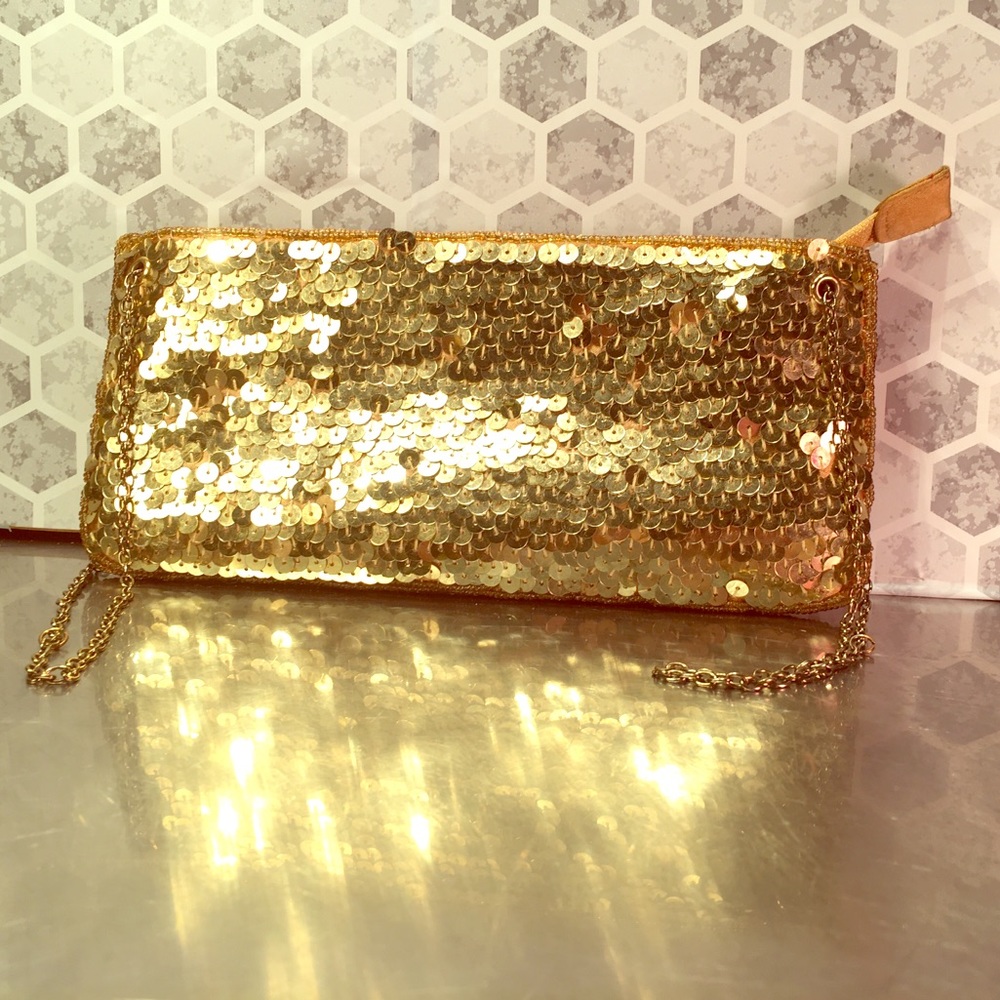 Vtg Gold Sequined La Regale Evening Wristlet Bag